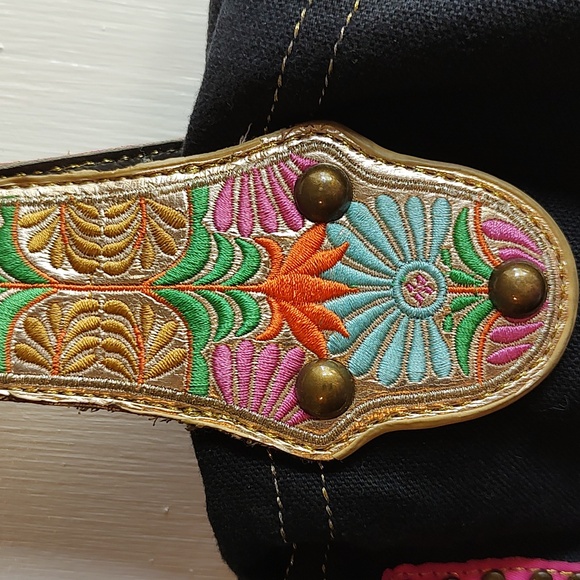 Betsey Johnson tote - Picture 2 of 6